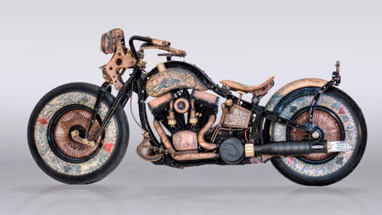 Descubre la nueva Harley-Davidson decorada con tatuajes